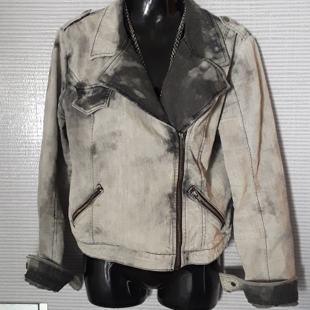 Te Amo biker jean jacket